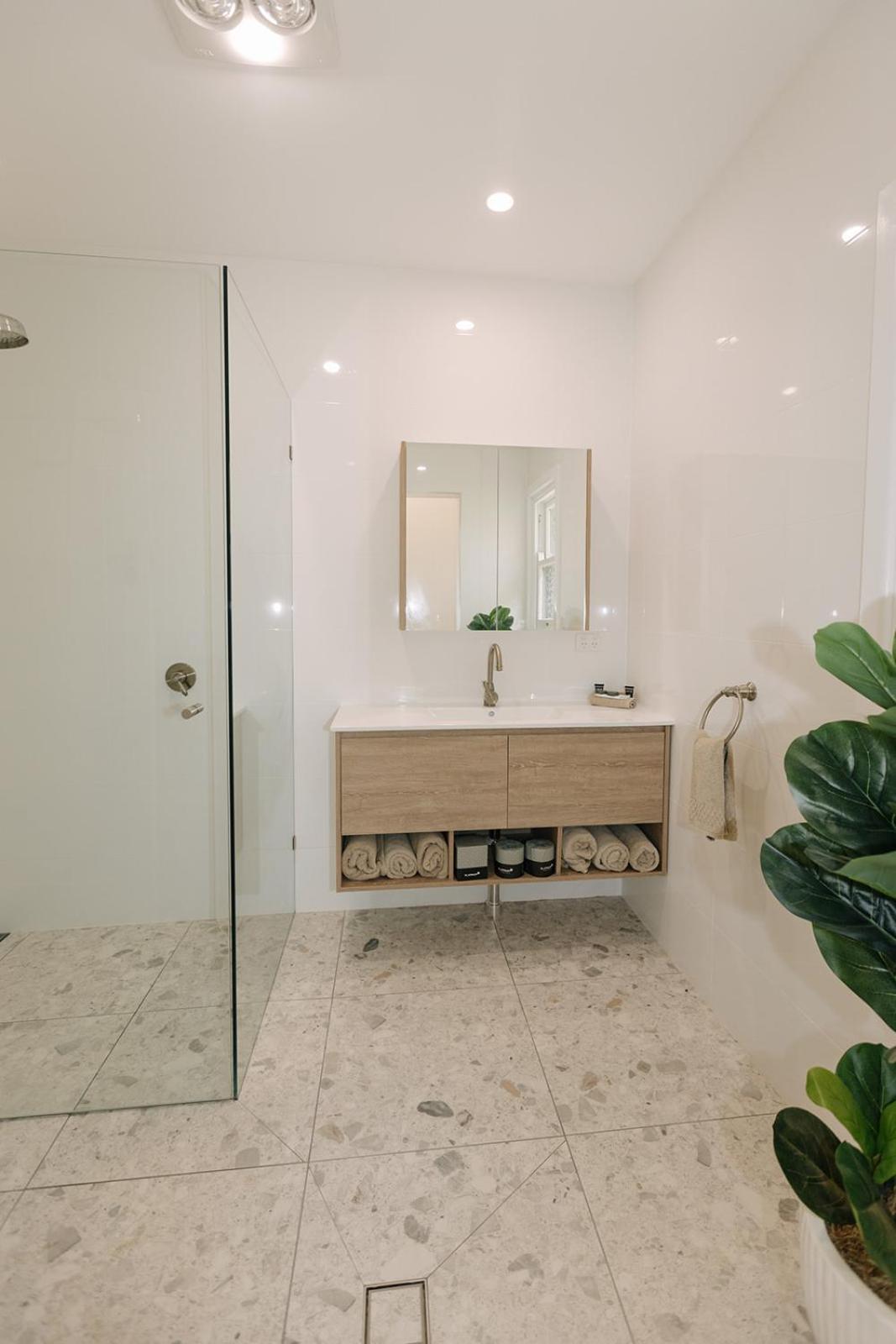 Apartments On Morrow Вага Вага Екстериор снимка